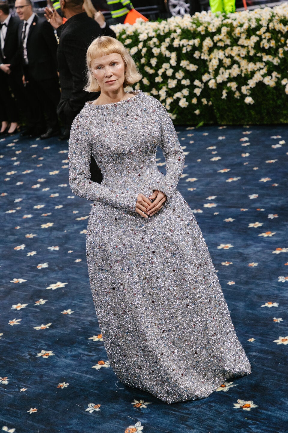 Blow-out statt Natürlichkeit: Pamela Anderson überrascht mit DIESER neuen Frisur