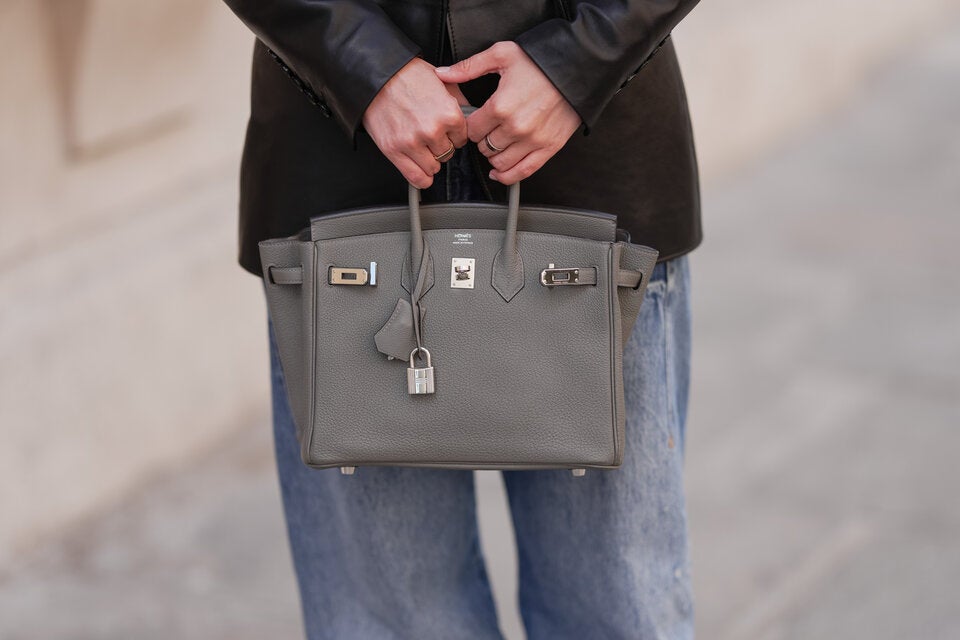 Statt Labubus: So lässt sich Ihre Tasche viel schöner stylen