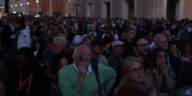 Schwarzer Rauch: Darum hat es so lange gedauert