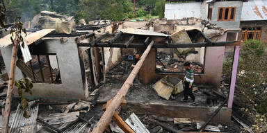 Pakistan mit neuen Luftangriffen: Waffenruhe br&uuml;chig