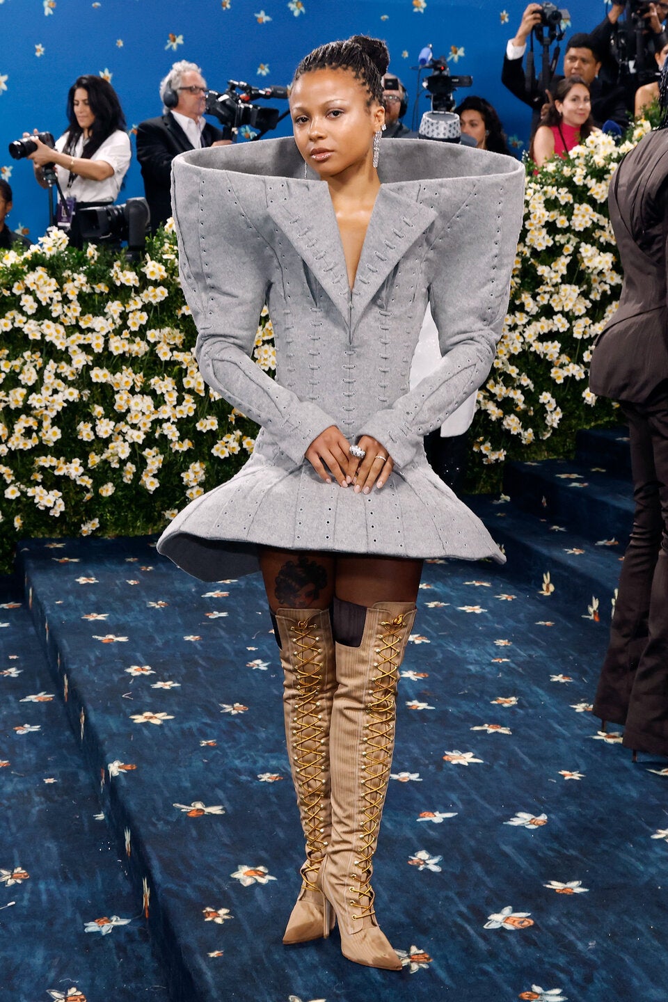 Papst Leo XIV, Rihanna, Jennifer Lawrence & Co.: Die Best-Dressed-Stars 2025