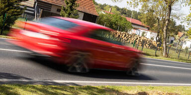 Oster-Wahnsinn auf N&Ouml;-Stra&szlig;en: 3 Tote, fast 11.000 Raser!