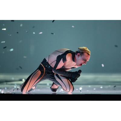 Warten aufs Voting: Nemo performt seinen neuen Song 