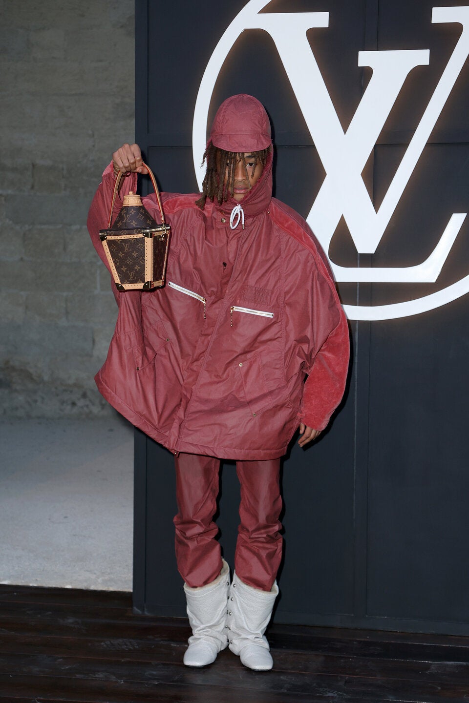 Sophie Turner glitzert, Jaden Smith leuchtet - Starpower bei der Louis Vuitton Cruise