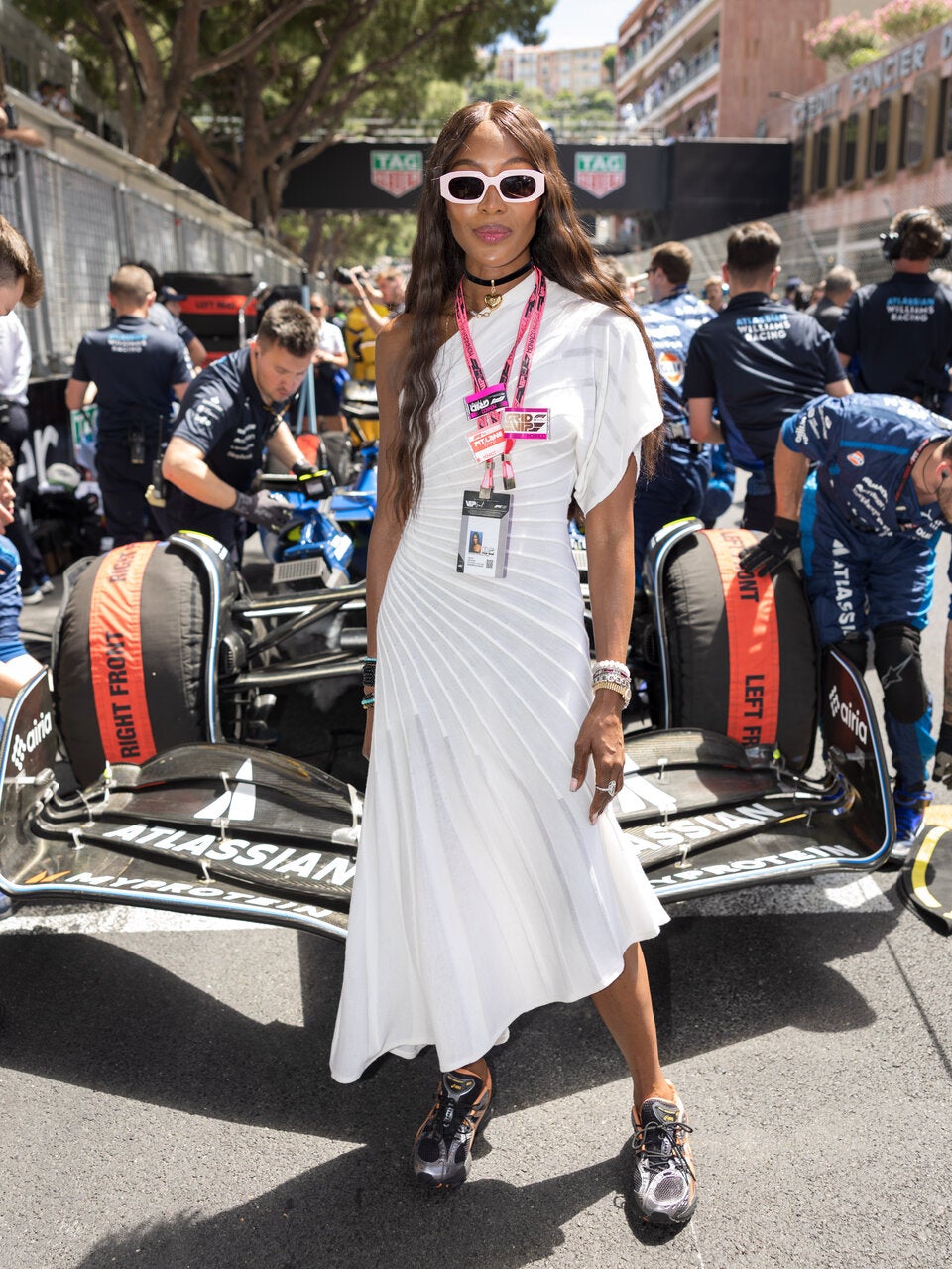 Mit diesen heißen Star-Looks wurde die Formel 1 zur Nebensache!