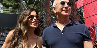 Bezos-Verlobte verzaubert die Formel 1