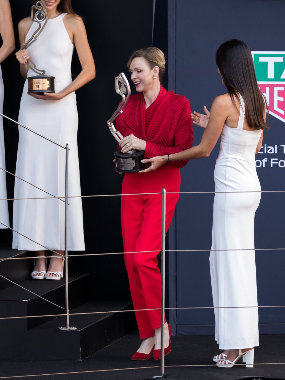 Mit diesen heißen Star-Looks wurde die Formel 1 zur Nebensache!