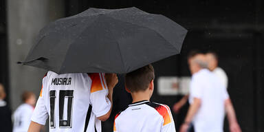 DFB-Team zittert vor Unwetter-Absage