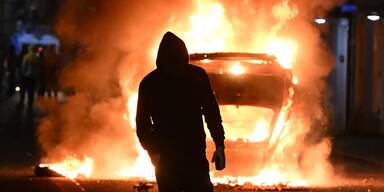 Wieder schwere Rassismus-Krawalle in Nordirland