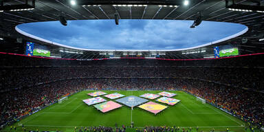Spanien-Fan stirbt nach Sturz von Tribüne in München