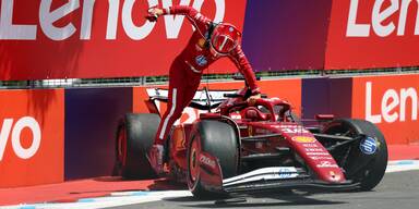 Ferrari-Star Leclerc schrottet Boliden, Verstappen vorne