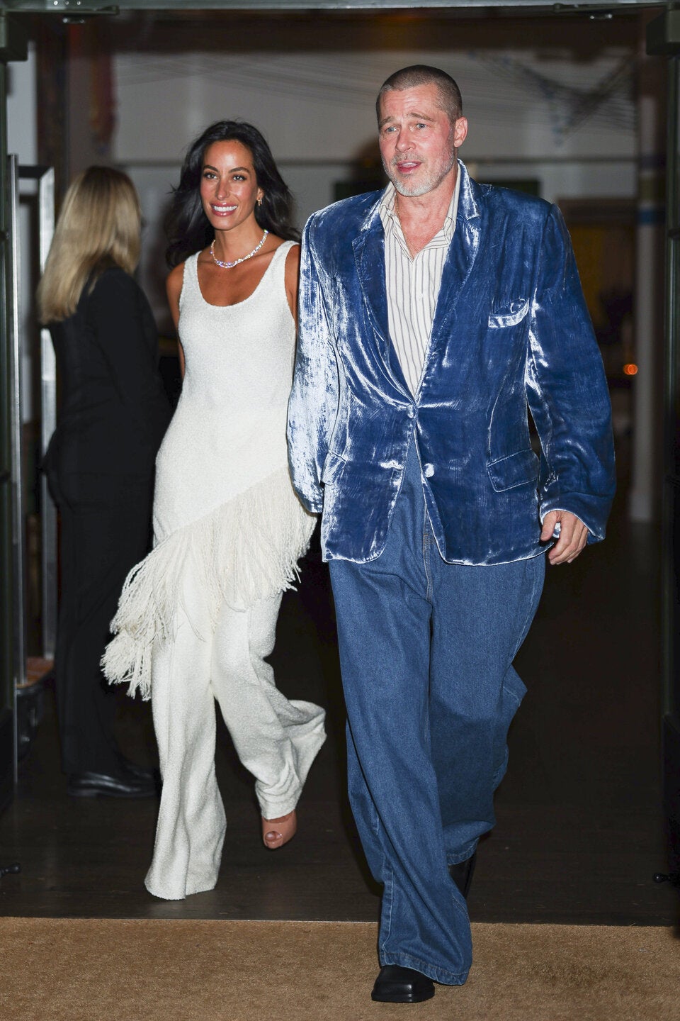 Ines de Ramon: Partnerin von Brad Pitt überrascht auf Red Carpet im Noughties-Look