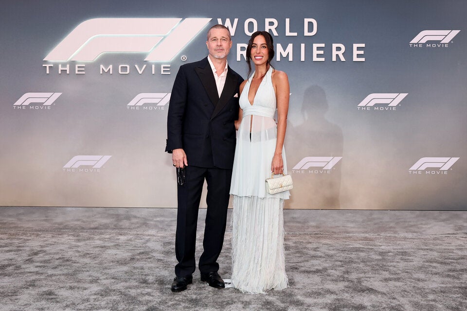 Ines de Ramon: Partnerin von Brad Pitt überrascht auf Red Carpet im Noughties-Look
