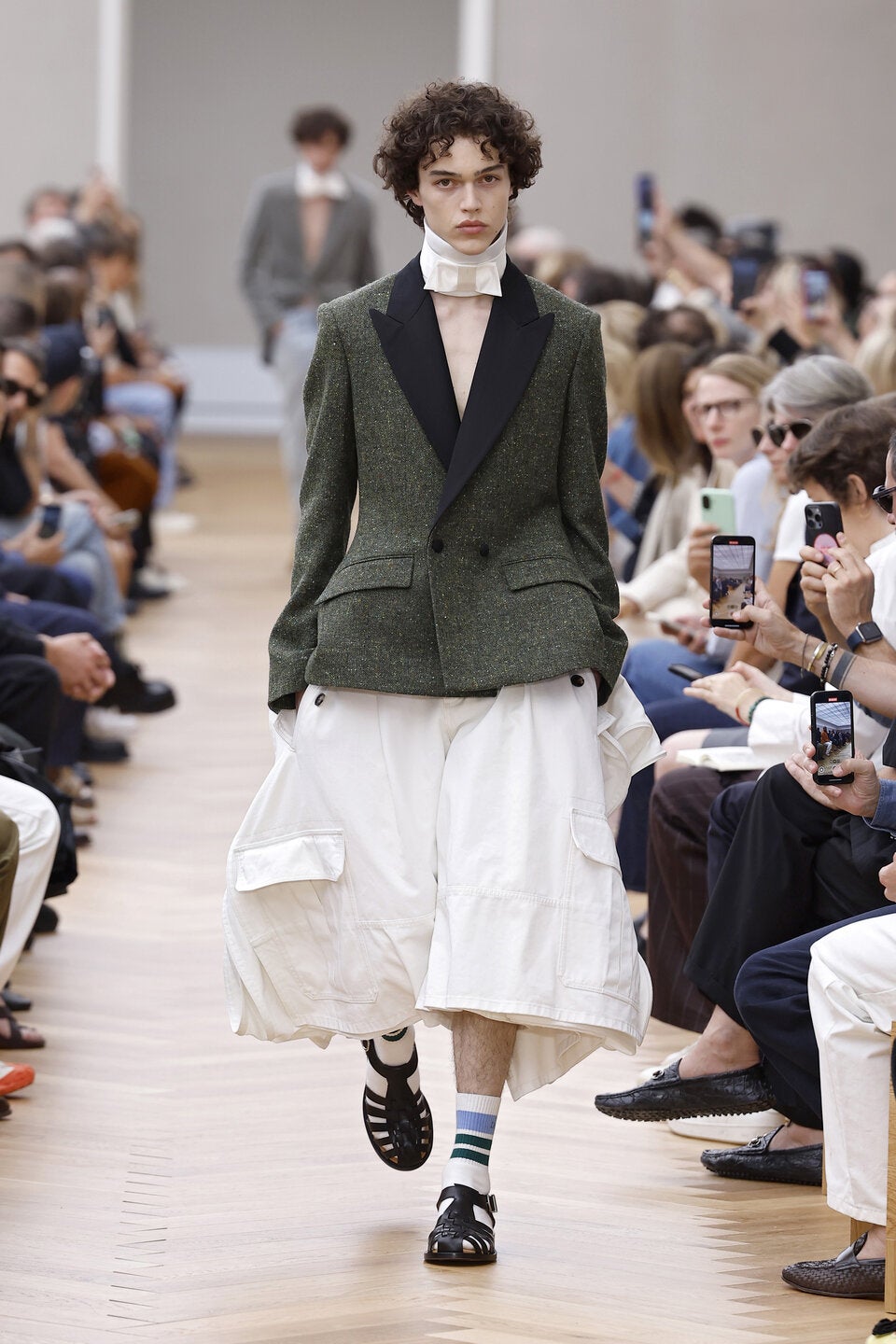 Rihanna verzaubert mit ihren Söhnen auf der Schlümpfe-Premiere