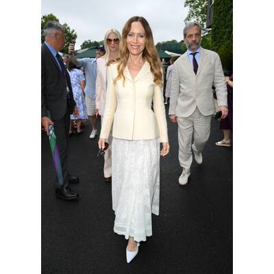  Liam Hemsworth & Gabriella Brooks