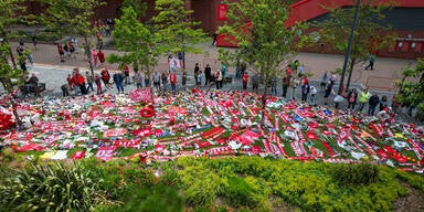 "You´ll never walk alone!" Totenwache für verunglückten Jota