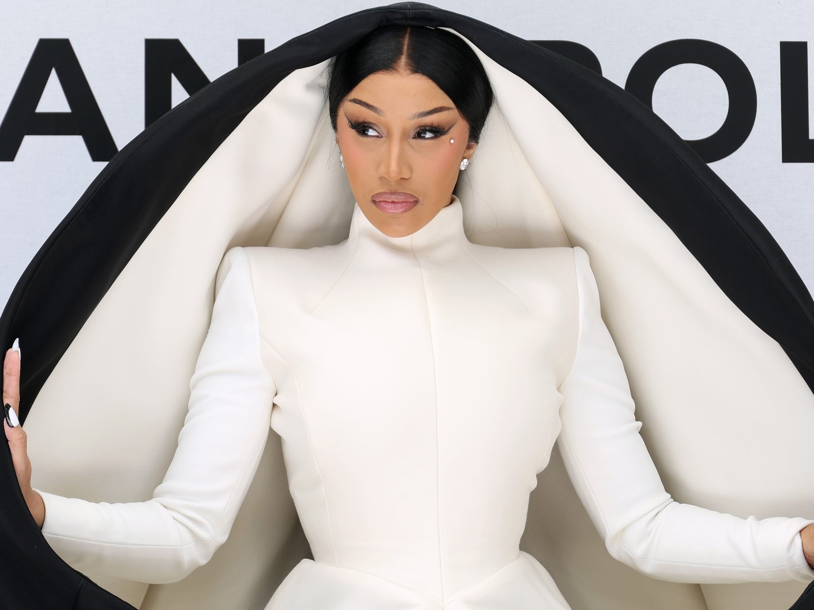 Melina cc leak very classy and put together, but sexy.