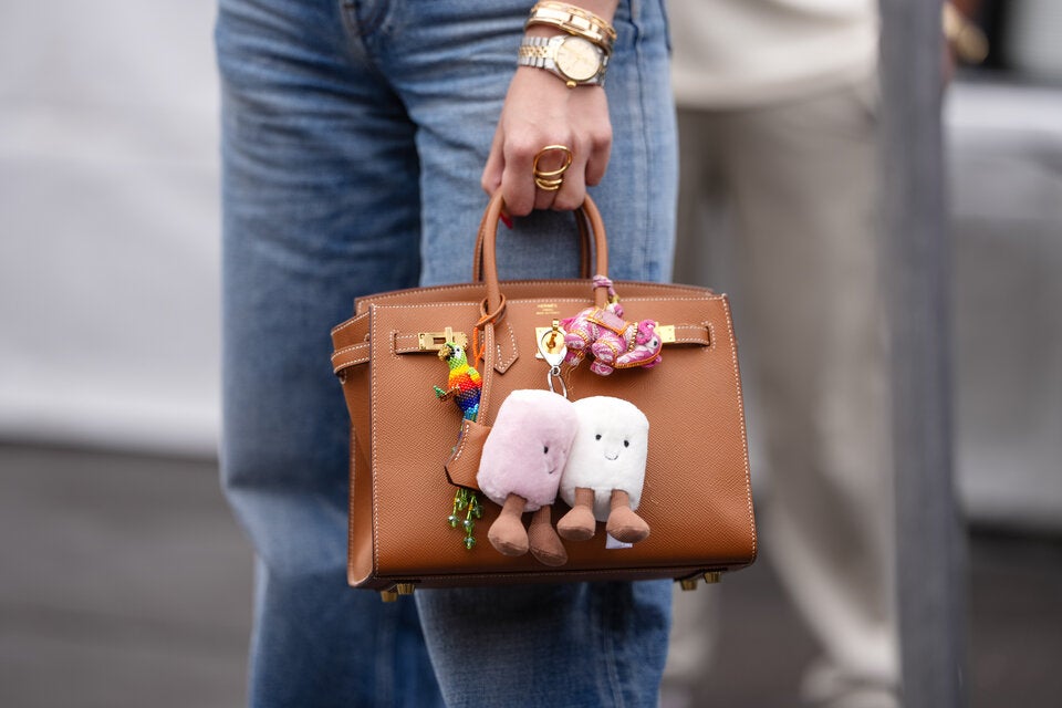 Täuschend echt? So erkennen Sie eine gefälschte Designer-Tasche