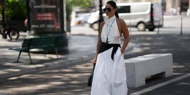 Dieses unscheinbare Teil ist DAS vielseitigste Trend-Accessoire des Sommers