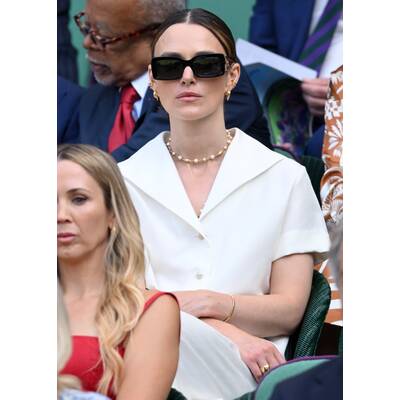  Liam Hemsworth & Gabriella Brooks