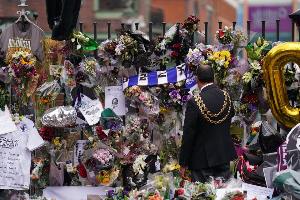 Trauerzug für Ozzy Osbourne durch Birmingham