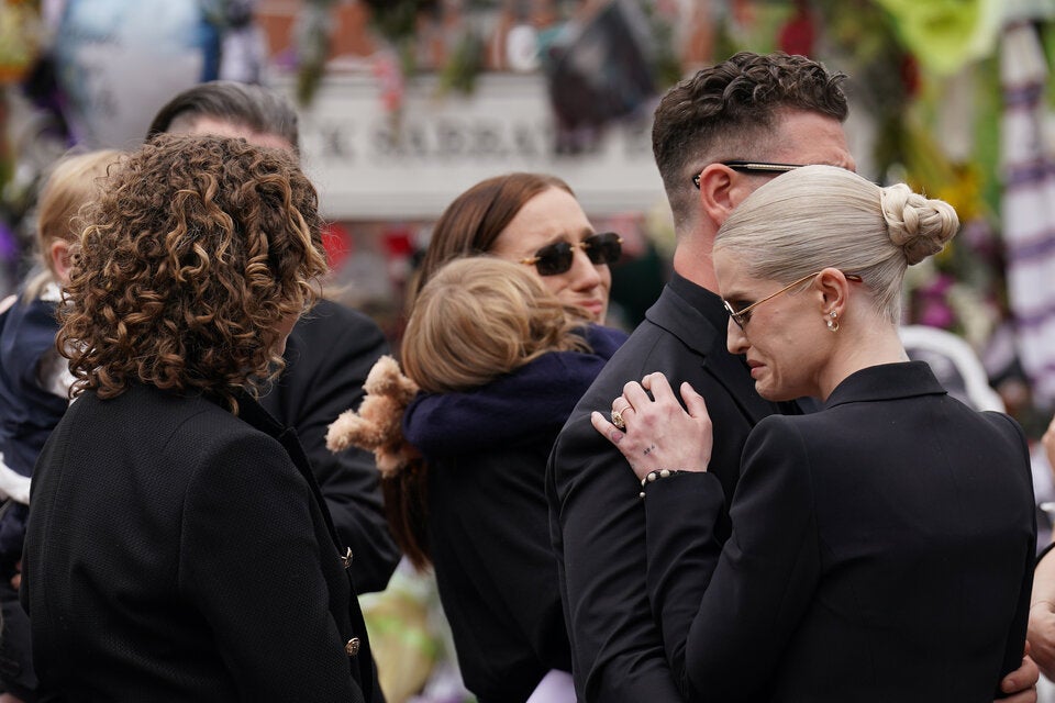 Sharon, Kelly und Jack Osbourne trauern