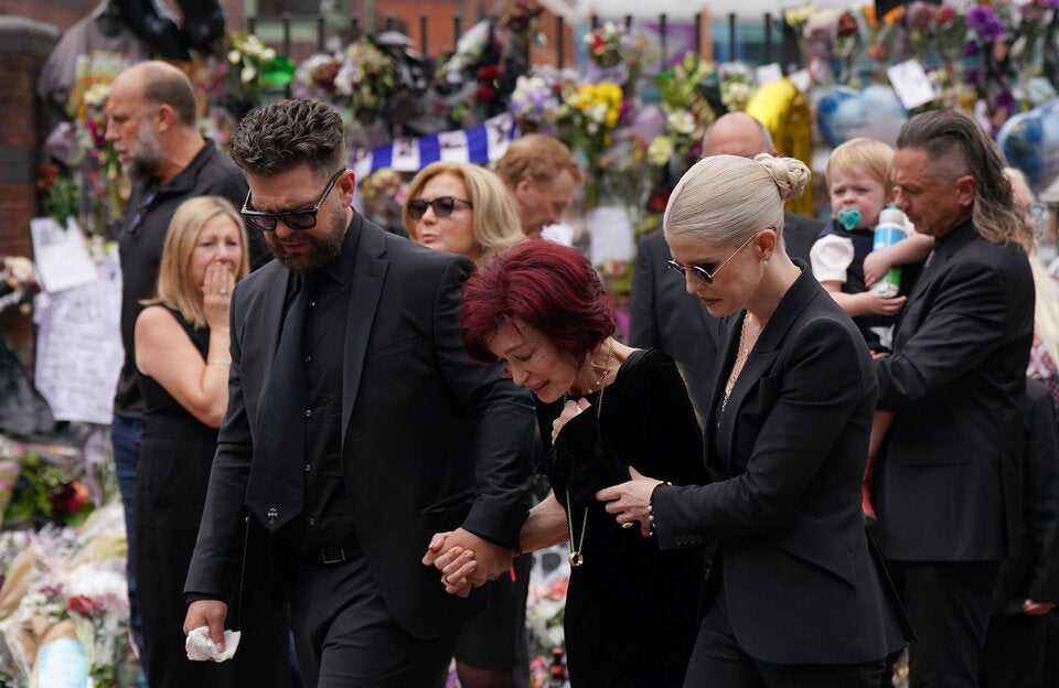 Sharon, Kelly und Jack Osbourne trauern