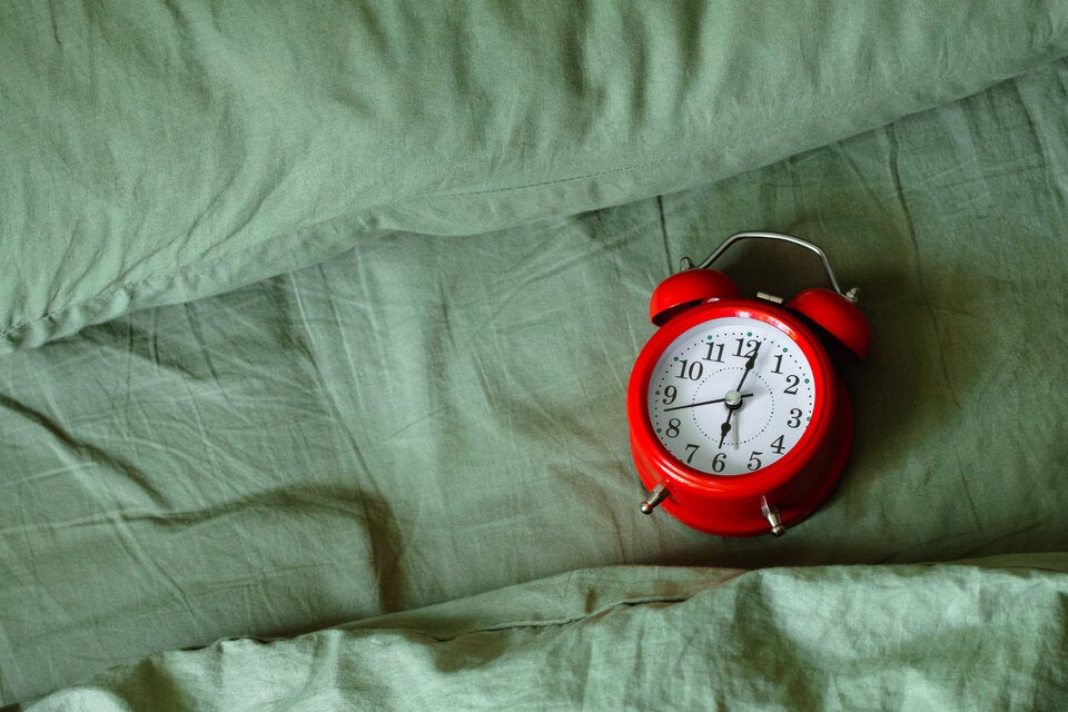 Zeitumstellung auf Winterzeit 2025: Mit diesen Tipps vermeiden Sie den Mini-Jetlag