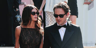 Kaia Gerber und Lewis Pullman