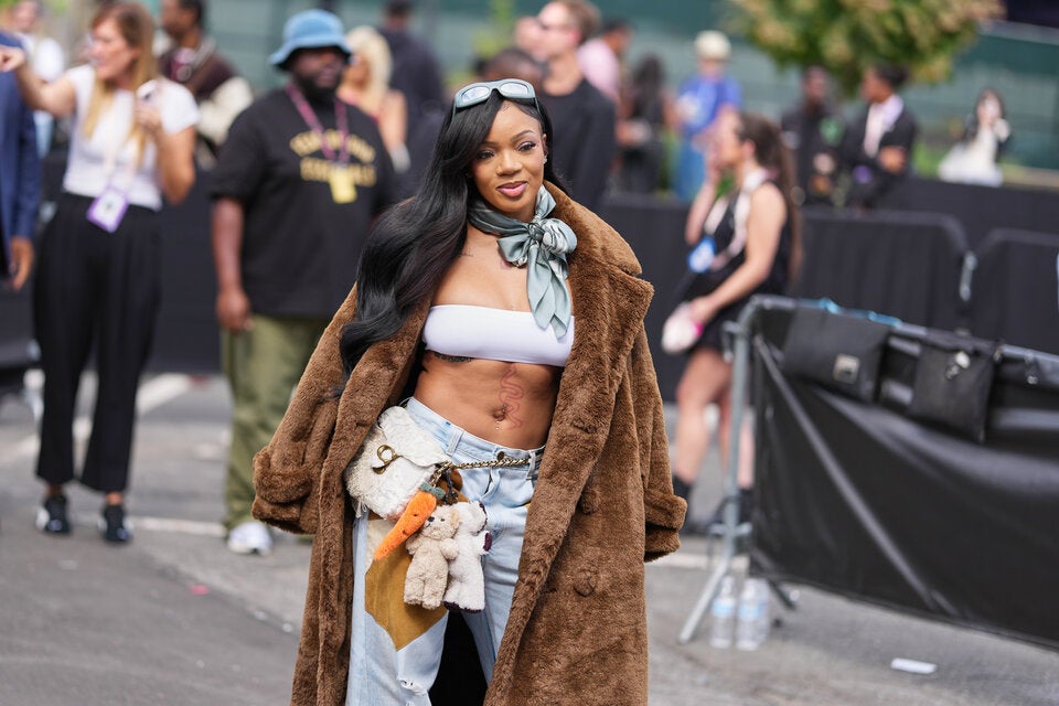 Was wir 2026 tragen: Die wichtigsten Mode- und Farbtrends