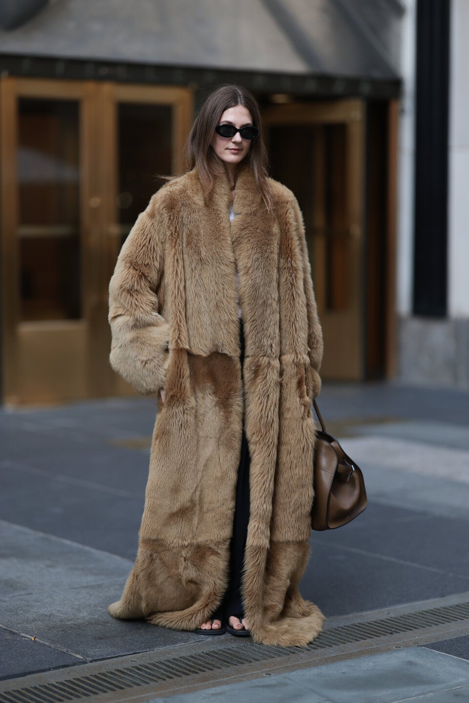 Manteltrends 2025: Diese Styles tragen wir im Herbst und Winter