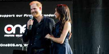 Glamouröses Comeback: Herzogin Meghan glänzt im Luxuslook