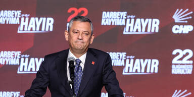 &Ouml;zg&uuml;r &Ouml;zel