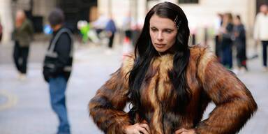 Manteltrends 2025: Diese Styles tragen wir im Herbst und Winter