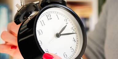 Zeitumstellung 2026: Diese zwei Ger&auml;te vergessen alle und das kostet richtig Geld