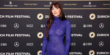 Heißer Anblick: Dakota Johnson macht im Transparent-Look alle sprachlos