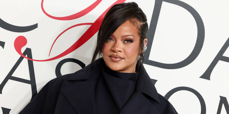 Fans empört: Rihanna schockiert mit extremem "Kritzel-Tattoo" ihrer Kinder