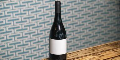 Notfall-Hack! So &ouml;ffnen Sie eine Weinflasche ohne Korkenzieher