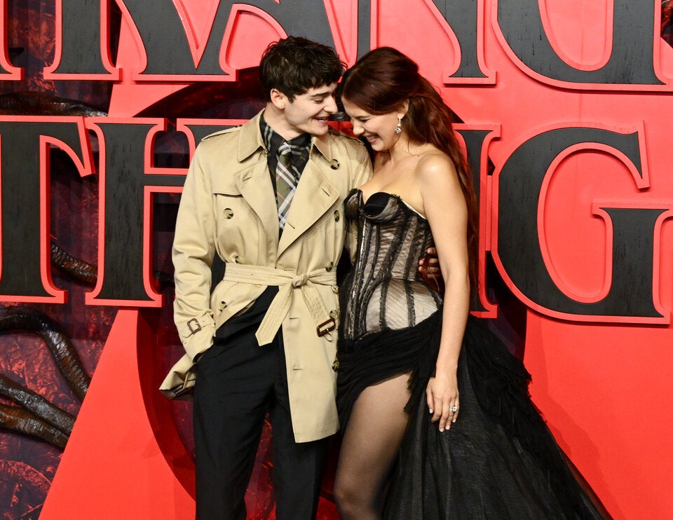 Millie Bobby Brown wird im heißen Burlesque-Look zum Hingucker