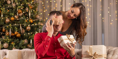 weihnachten gesch&auml;ft geschenke