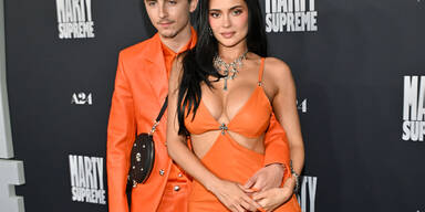 Kylie Jenner & Timothée Chalamet strahlen im knalligen Partnerlook Trennungsgerüchte weg