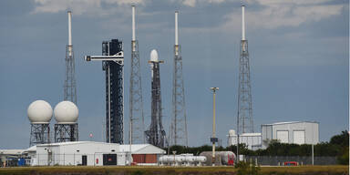 Musk-Rakete darf nicht starten &ndash; ISS-Besatzung bleibt am Boden
