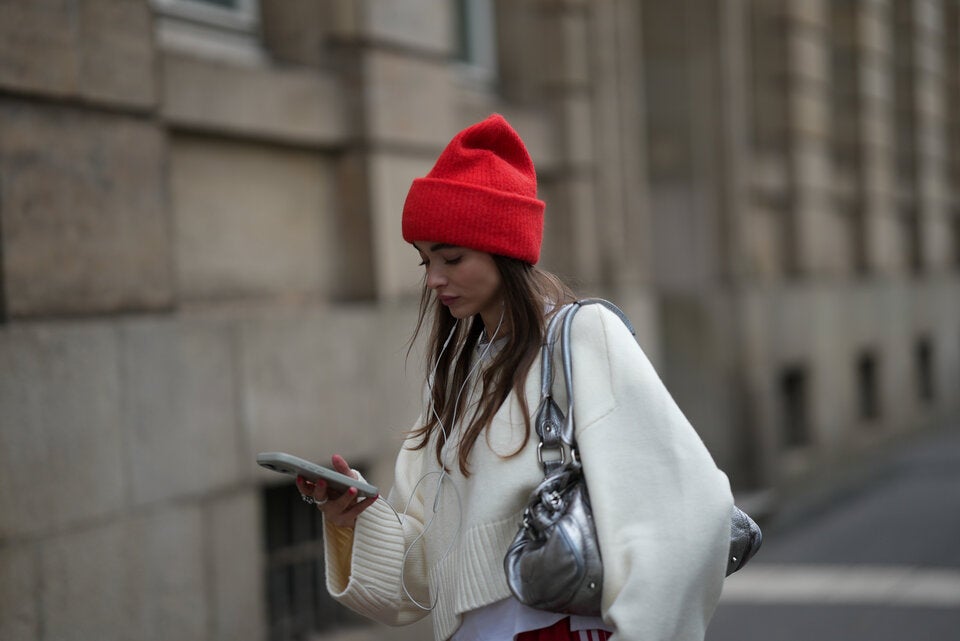 Haube auf, Haare kaputt? So pflegen Sie Ihr Haar im Winter richtig