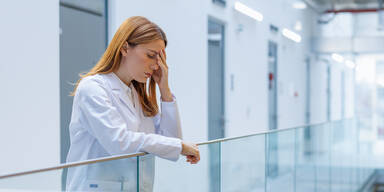 Jede zweite &Auml;rztin erlebt anz&uuml;gliche Bemerkungen durch Vorgesetzte