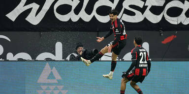 Frankfurt und Dortmund trennten sich nach Schlagabtausch 3:3