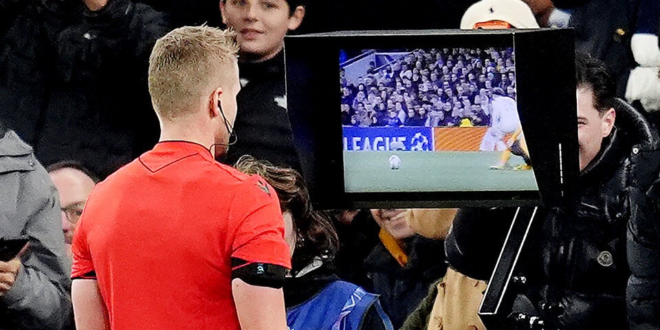 VAR