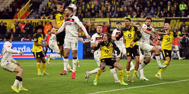 Last-Minute-Elfer rettet Dortmund, Ilzer schl&auml;gt Leverkusen