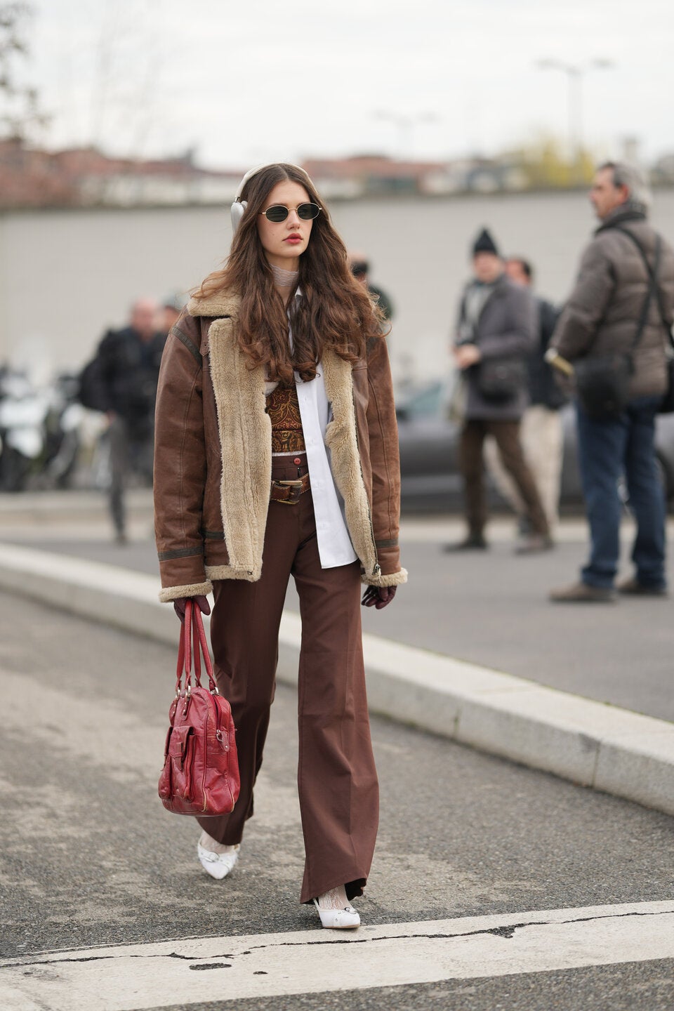 Frühlingstrends 2026: Diese Übergangsjacken tragen jetzt alle