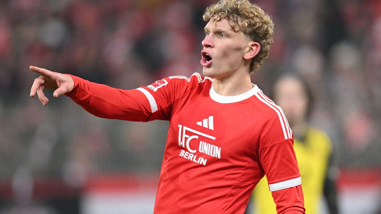 Querfeld-Elfer rettet Berlin 1:1 gegen Frankfurt Kép