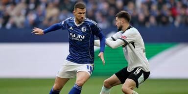 Last-Minute-Remis: Dzeko feiert Schalke-Traumdeb&uuml;t